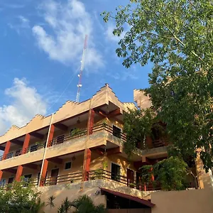 https://hotel-itzayana.quintano-roohotels.com